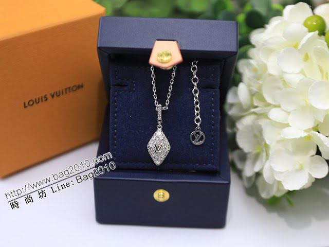Louis Vuitton新款飾品 路易威登扇形滿鑽項鏈鎖骨鏈 LV玫瑰金銀色金色項鏈  zglv2130